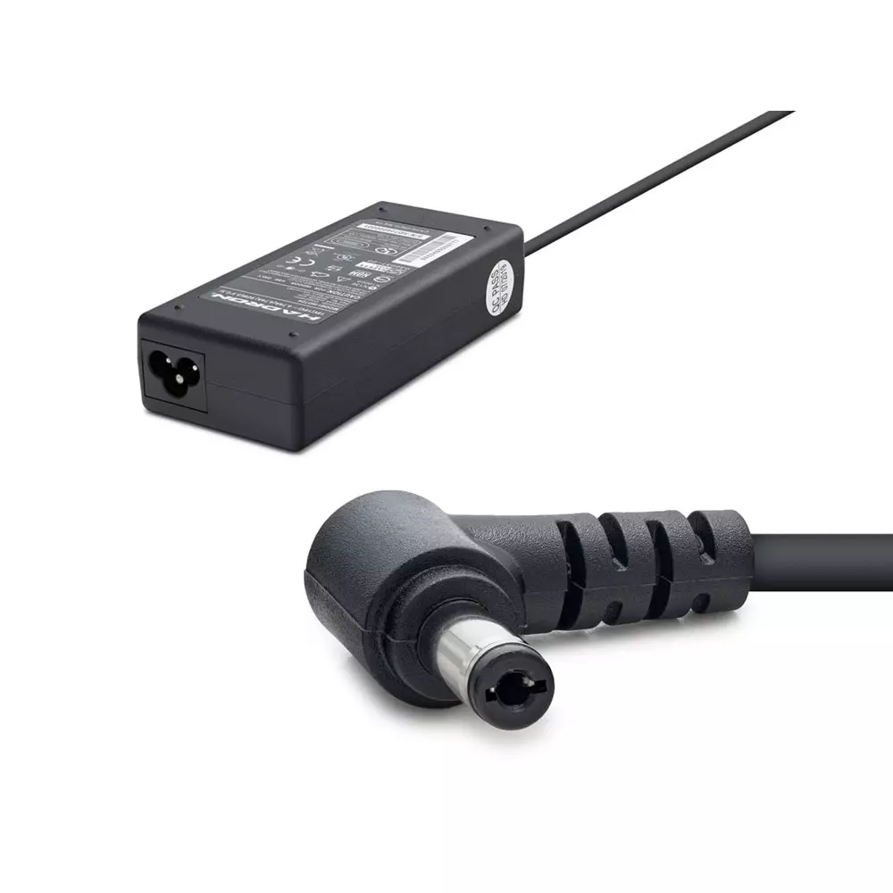 HADRON HD724 NOTEBOOK ADAPTÖR 19V 4.74A 5.5*2.5 TOSHIBA